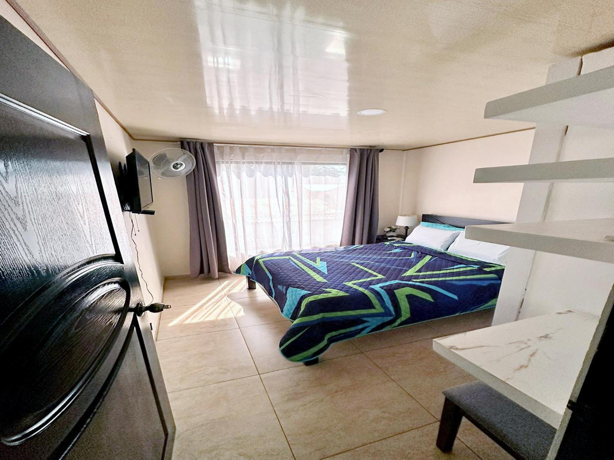 Senderos Apartment, Self Check- In, Airport Sjo 5 Min Río Segundo Екстериор снимка